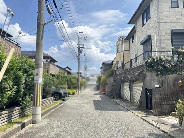 前面道路含む現地写真  写真撮影日：2025-09-26