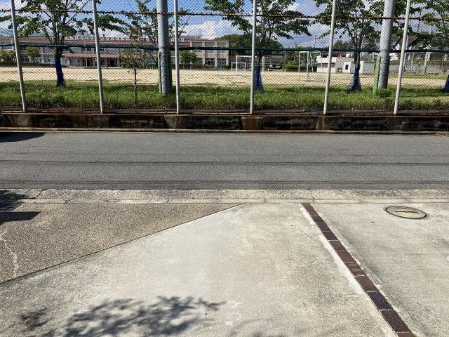 前面道路含む現地写真  写真撮影日：2025-09-05