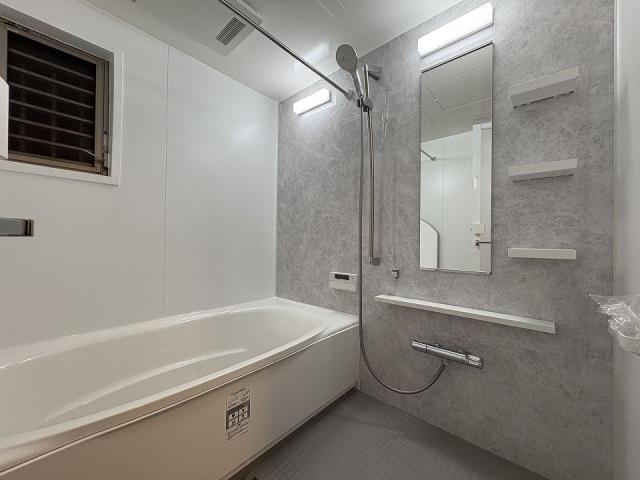 浴室  写真撮影日：2025-11-10