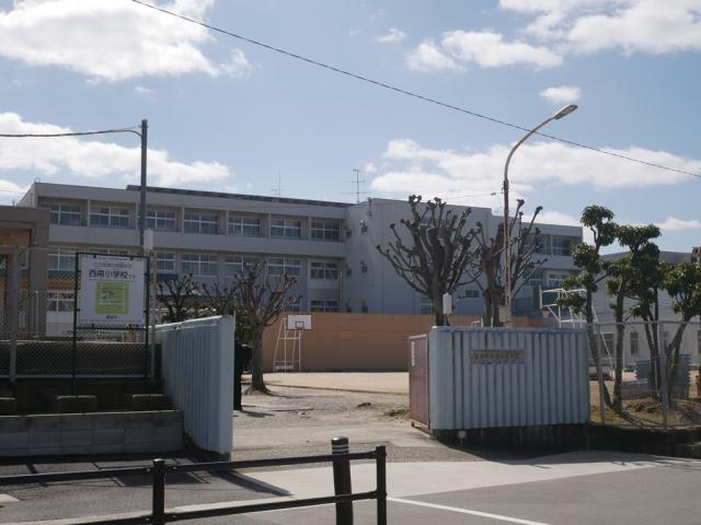 箕面市立西南小学校 770m 写真撮影日：2025-09-26