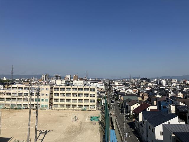 住戸からの眺望写真  写真撮影日：2025-10-01