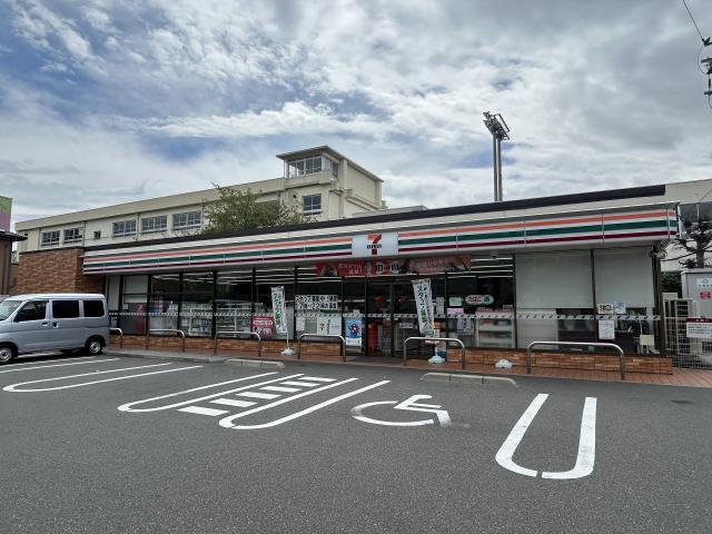 セブンイレブン堺今池町5丁店 120m 写真撮影日：2025-10-01