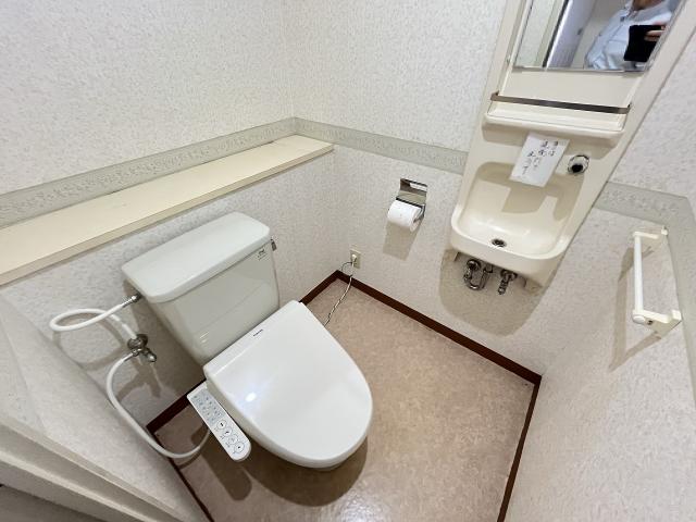 トイレ  写真撮影日：2025-10-18