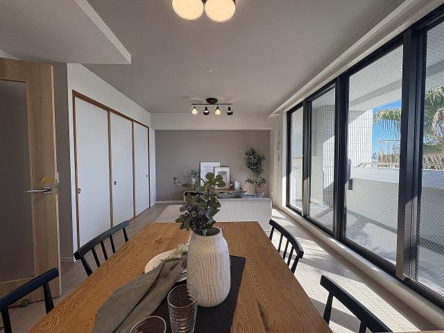 リビング  写真撮影日：2025-12-13