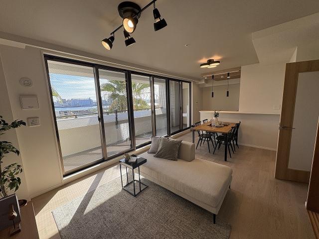 リビング  写真撮影日：2025-12-13