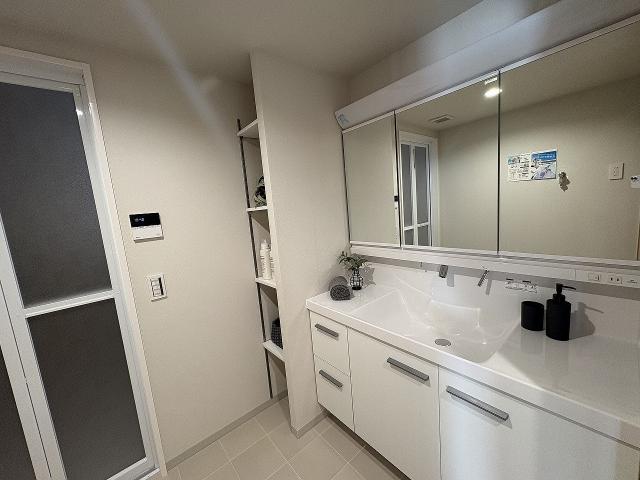 洗面台・洗面所  写真撮影日：2025-12-13