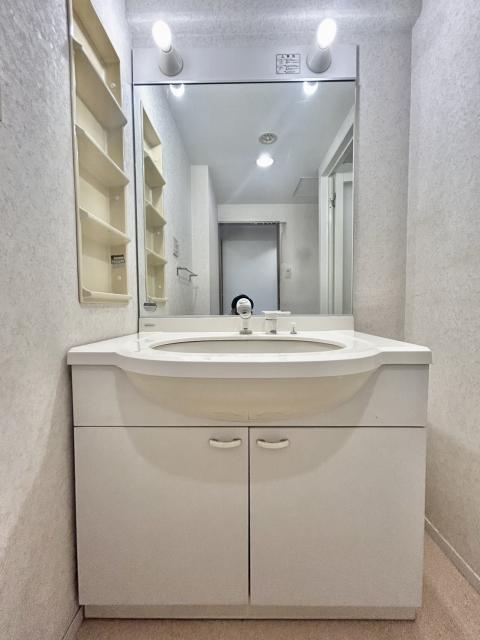 洗面台・洗面所  写真撮影日：2025-10-01