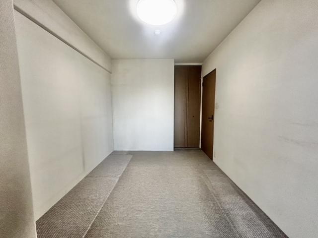 リビング以外の居室  写真撮影日：2025-10-01