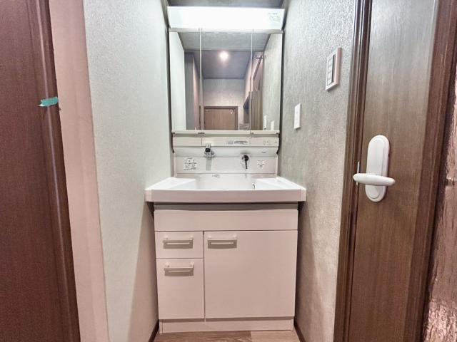 洗面台・洗面所  写真撮影日：2025-10-01