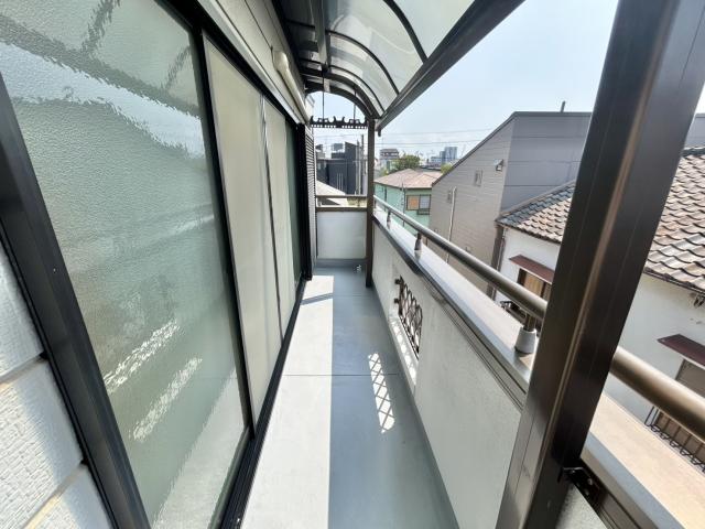 バルコニー  写真撮影日：2025-10-01