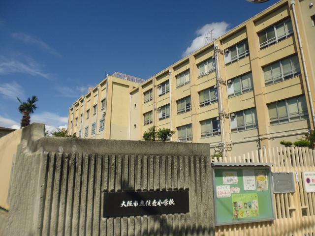 住吉小学校 170m 写真撮影日：2025-10-01