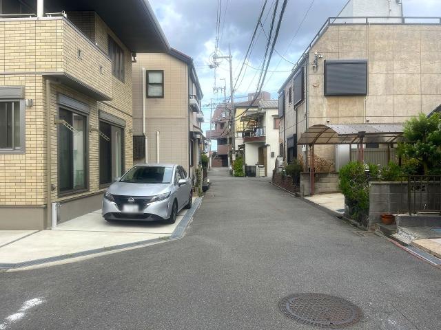 前面道路含む現地写真  写真撮影日：2025-09-27