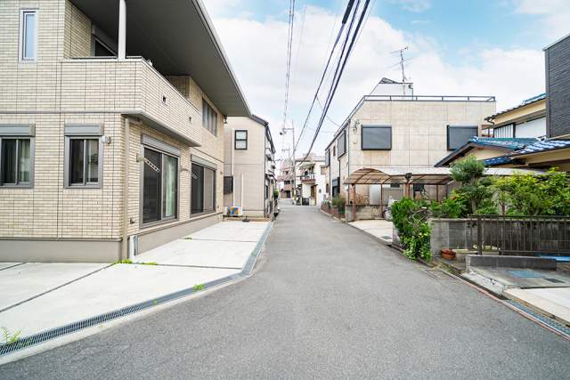 前面道路含む現地写真  写真撮影日：2026-04-19