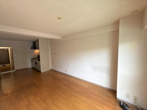 ＬＤＫ約１２．６帖