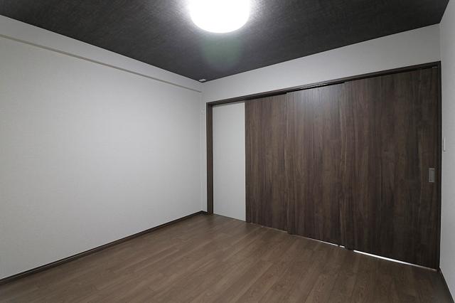 リビング以外の居室  写真撮影日：2025-10-01