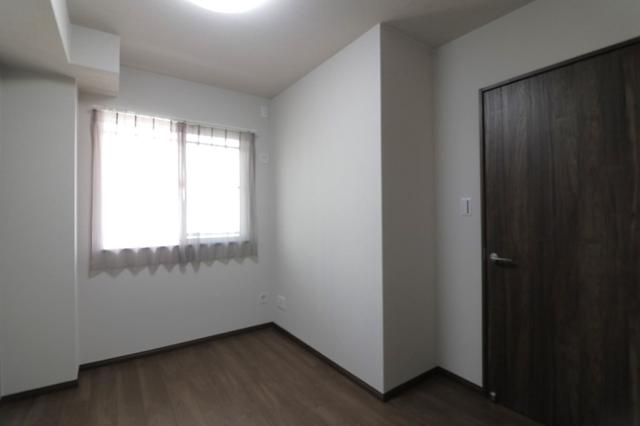 リビング以外の居室  写真撮影日：2025-10-01