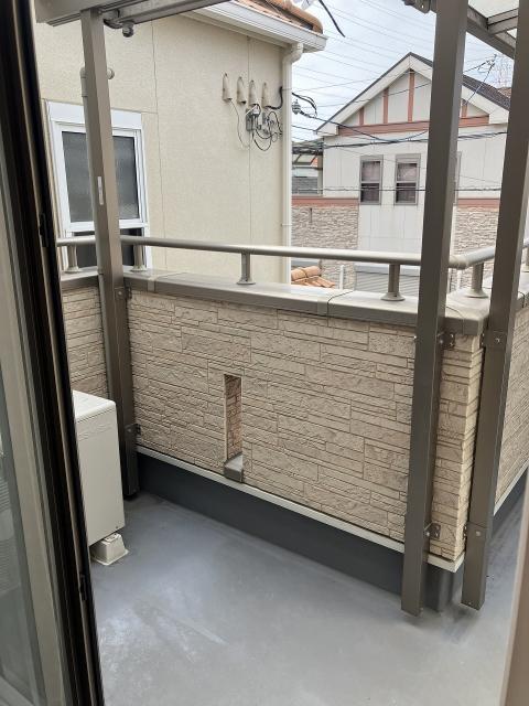 バルコニー  写真撮影日：2025-10-16
