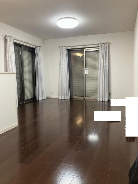 リビング  写真撮影日：2025-10-16