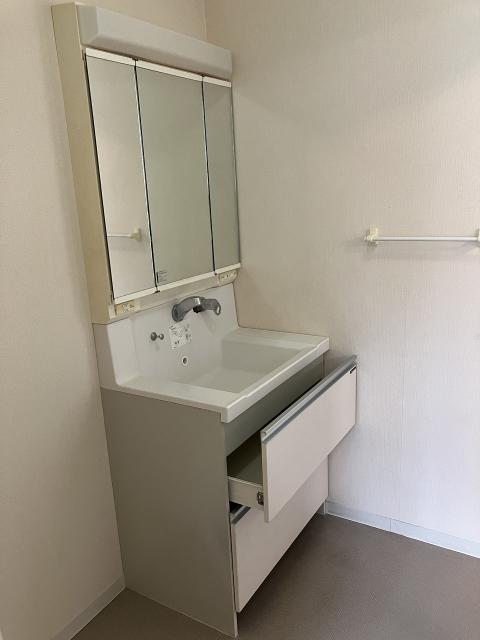 洗面台・洗面所  写真撮影日：2025-10-16