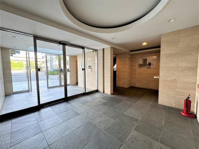 エントランス  写真撮影日：2025-10-26