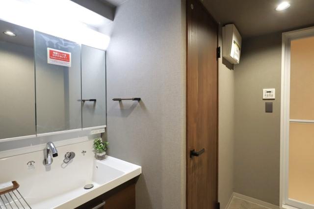 洗面台・洗面所  写真撮影日：2025-10-01