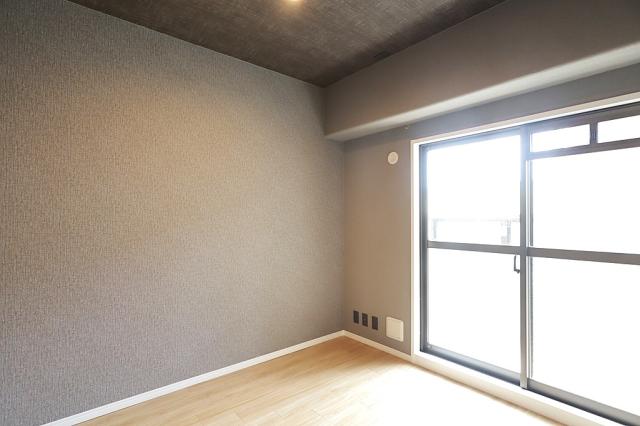 リビング以外の居室  写真撮影日：2025-10-01