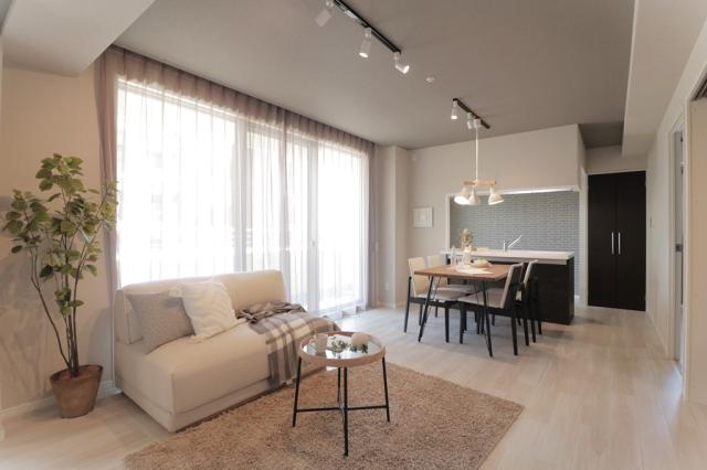 リビング  写真撮影日：2025-10-01