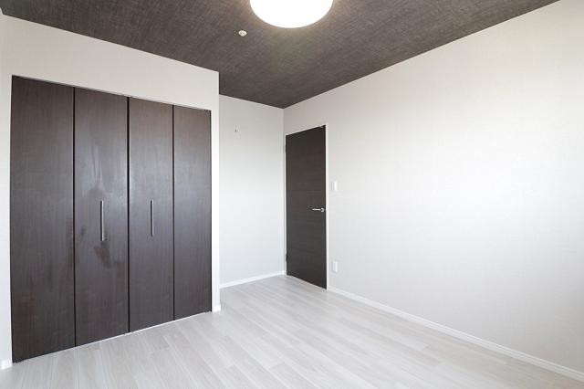 リビング以外の居室  写真撮影日：2025-10-01