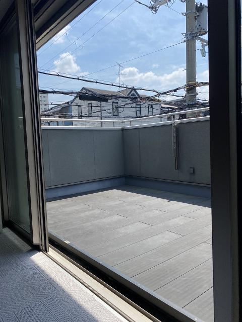 バルコニー  写真撮影日：2025-10-30