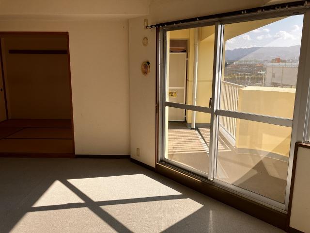 リビング  写真撮影日：2025-10-24