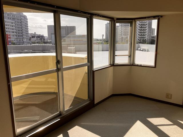 リビング  写真撮影日：2025-10-24