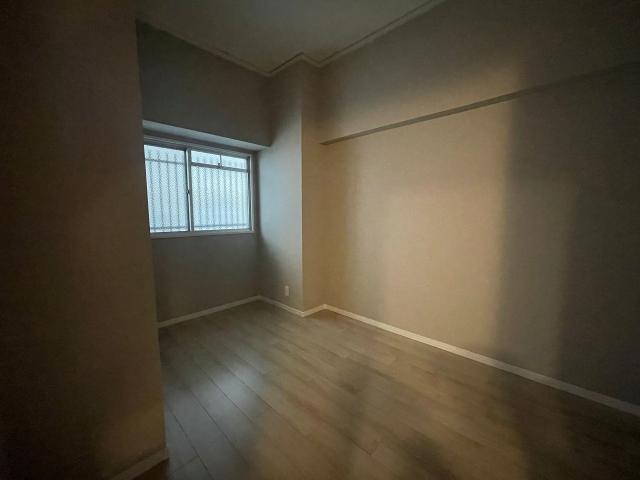 リビング以外の居室  写真撮影日：2025-11-01