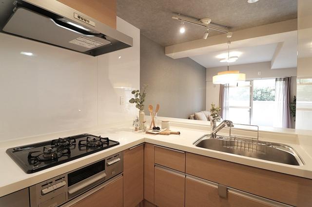 キッチン  写真撮影日：2025-11-01