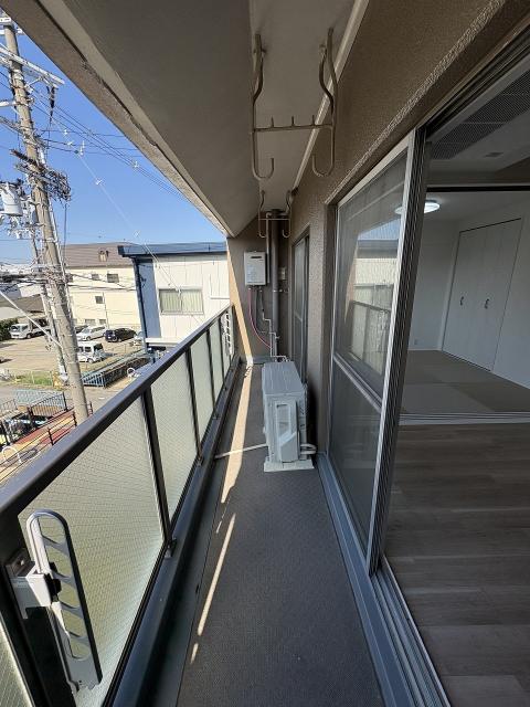 バルコニー  写真撮影日：2025-11-08