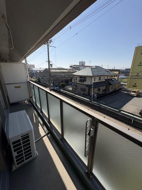バルコニー  写真撮影日：2025-11-08