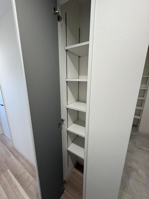 玄関  写真撮影日：2025-11-08