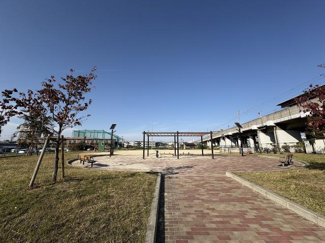 布施公園 850m 写真撮影日：2025-11-08