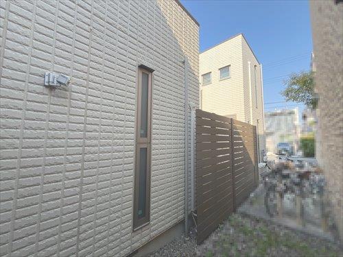 外観写真　ウッドデッキ付近