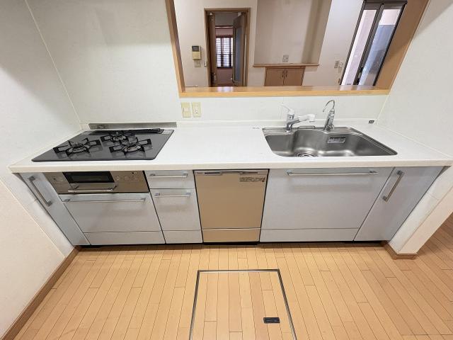 キッチン  写真撮影日：2025-11-10