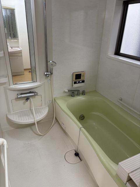 浴室  写真撮影日：2025-11-10