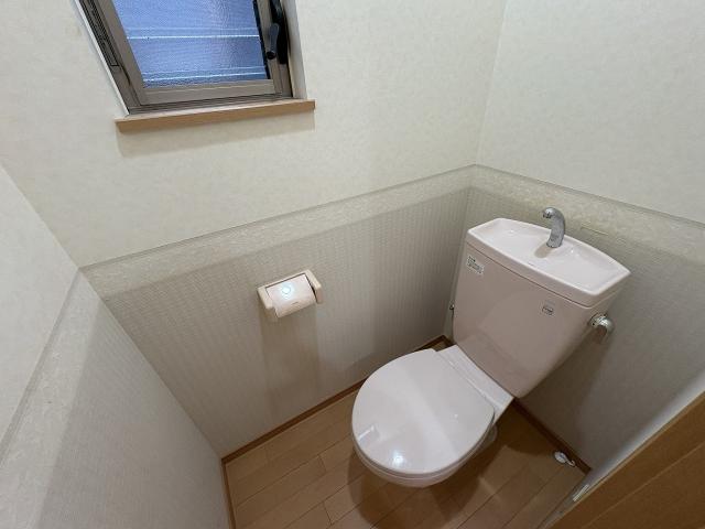 トイレ  写真撮影日：2025-11-10