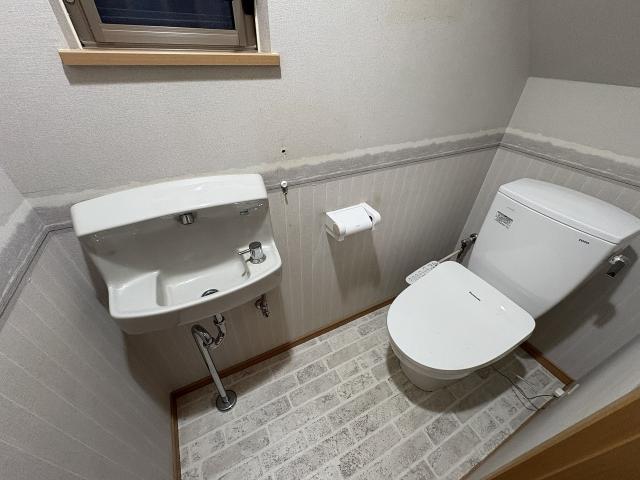トイレ  写真撮影日：2025-11-10