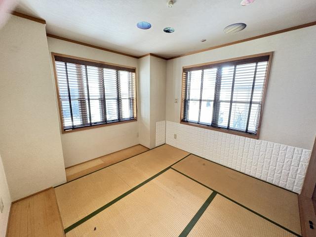 リビング以外の居室  写真撮影日：2025-11-10