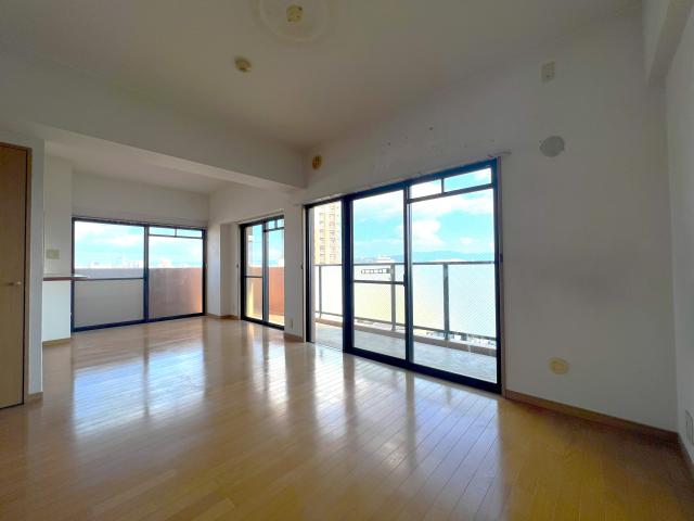 リビング  写真撮影日：2025-11-12