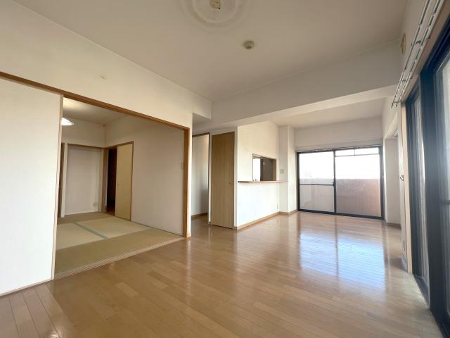 リビング  写真撮影日：2025-11-12