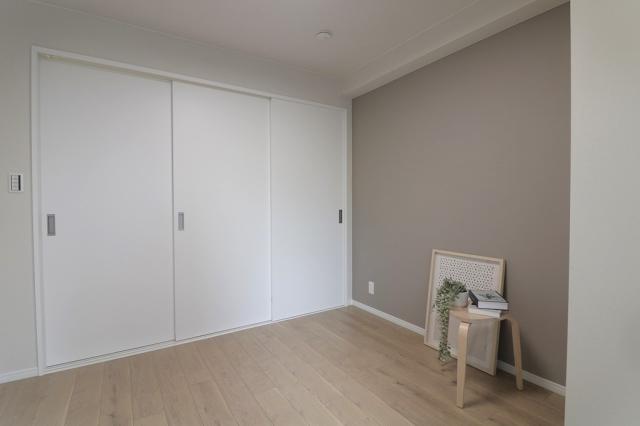 リビング以外の居室  写真撮影日：2025-11-15