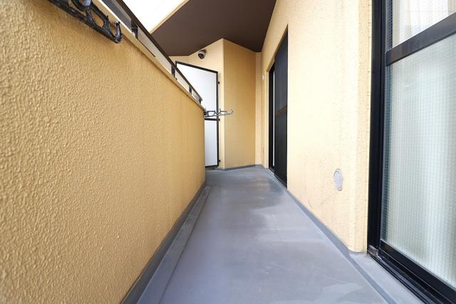 バルコニー  写真撮影日：2025-11-15