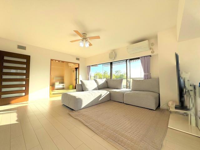 リビング  写真撮影日：2025-11-16