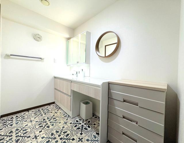 洗面台・洗面所  写真撮影日：2025-11-16