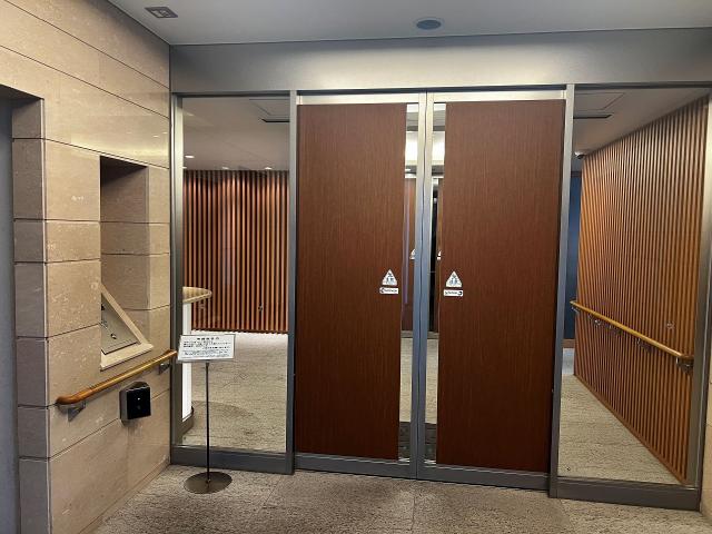 エントランス  写真撮影日：2025-11-15